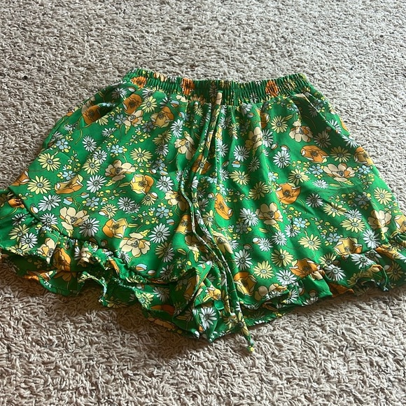 Sienna sky floral shorts - Picture 1 of 3